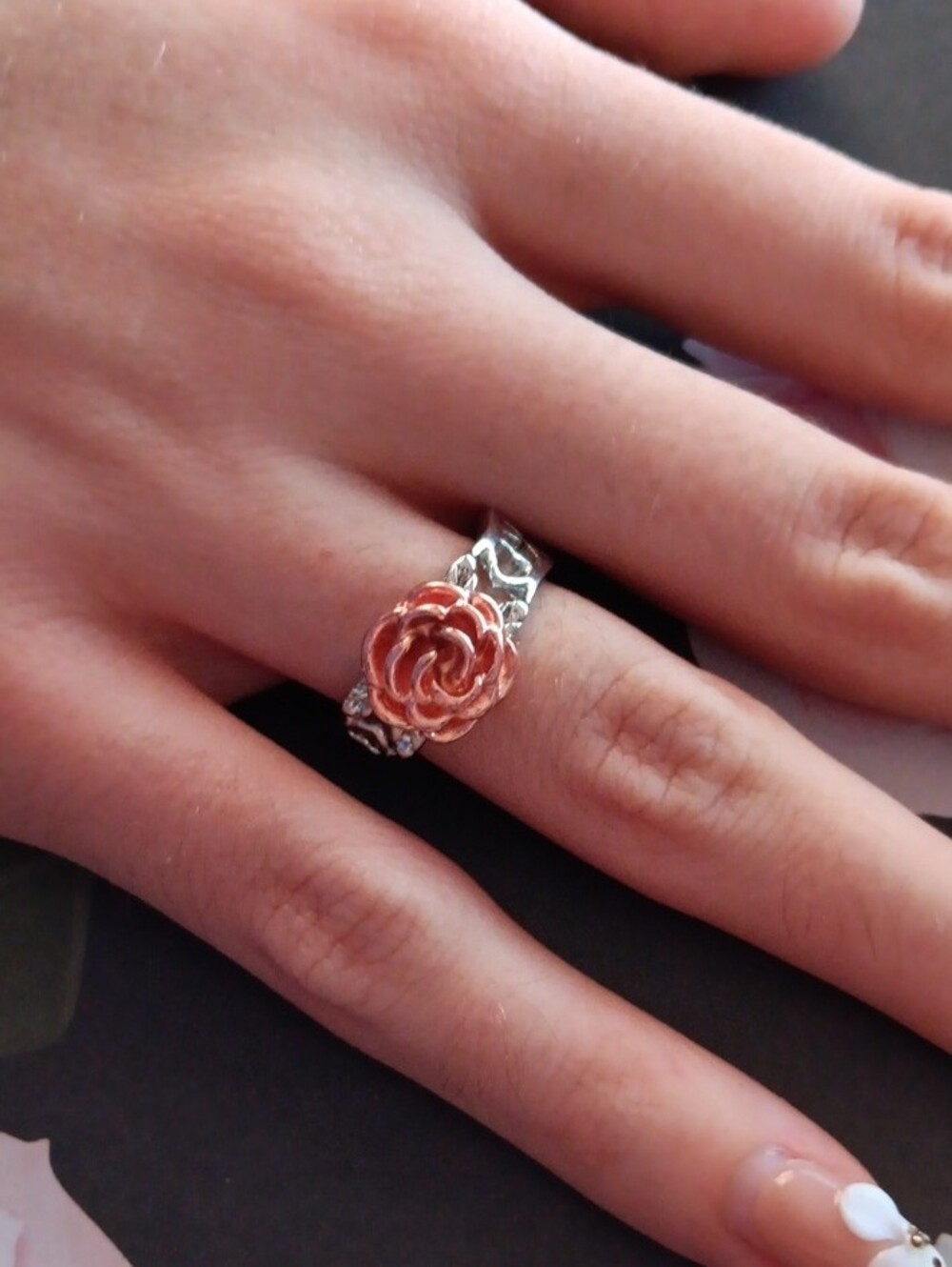 Silver Tone Hollow Cut Ring Rose Gold Rose Accent Size 6.5 New!